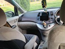 Mitsubishi Grandis