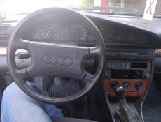 Audi 100