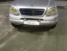 Mercedes-Benz ML