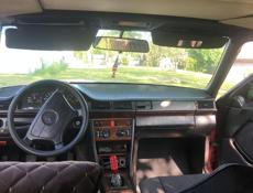 Mercedes-Benz 124