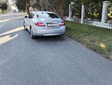 Nissan fuga