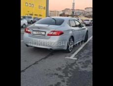 Nissan fuga