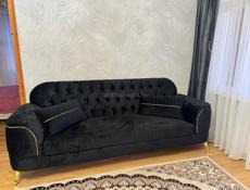 Продаю два дивана и кресло .Продаем по той цене по какой купили .Цена одного дивана 30тыс .Приобрела как месяц не пользовались  .Продаю  .