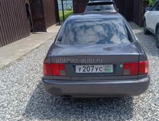 Audi 100