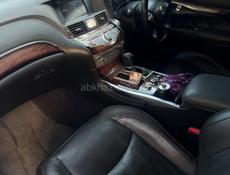 Nissan fuga