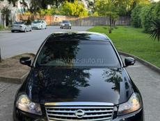 Nissan fuga
