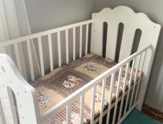 Продается кровать 0+ до 3-4 лет