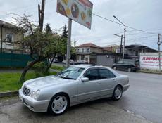 Mercedes-Benz E-Класс