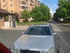 Mercedes-Benz E-Класс