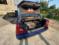 Mercedes-Benz C-Класс