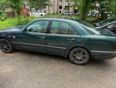 Mercedes-Benz E-Класс