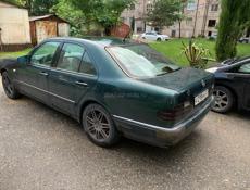 Mercedes-Benz E-Класс