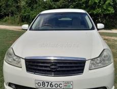 Nissan fuga
