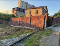 Участок 5 соток по Адыгейской от центральной трассы 700 метров 