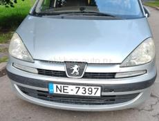 Peugeot 806