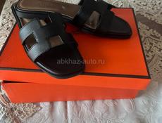 Продам тапочки HERMES 