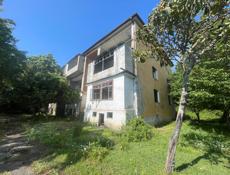 3-ех комнатная квартира , рядом с аэропортом 