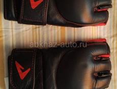 Перчатки для ММА 