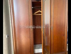 Продается шкаф дерево (из Польши) Продажа срочная Цена 17т