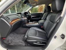 Nissan Fuga