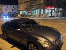 Nissan fuga