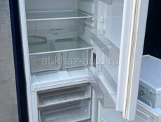 Холодильник Hotpoint
