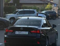 Lexus IS