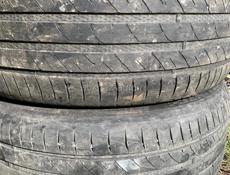245/45R18