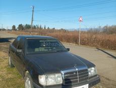 Mercedes-Benz 124
