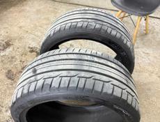 255/35 r19