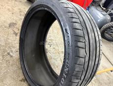 255/35 r19