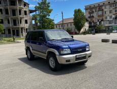 Isuzu Trooper