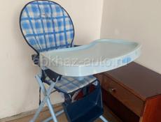 Столик для кормления 800₽