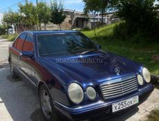 Mercedes-Benz E-Класс