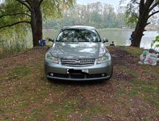 Nissan fuga