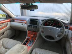 Toyota Celsior