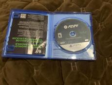 Продою ps4 в нормальном состоянии 