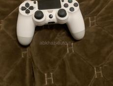 Продою ps4 в нормальном состоянии 