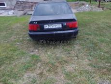Audi 100