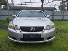 В разборе Lexus Gs450h 