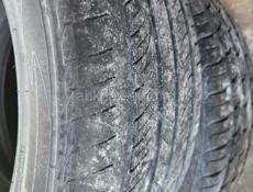  2 штуки 235/45 r17 Даром, все видно на фото
