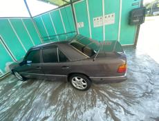 Mercedes-Benz 124