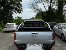 Mitsubishi L 200