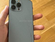 Продаю 13 про макс срочно!