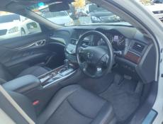 Nissan fuga