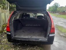 Nissan Stegea