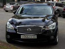 Nissan fuga