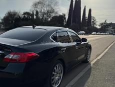 Nissan fuga
