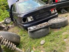 Audi 100