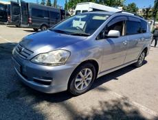 Toyota Ipsum